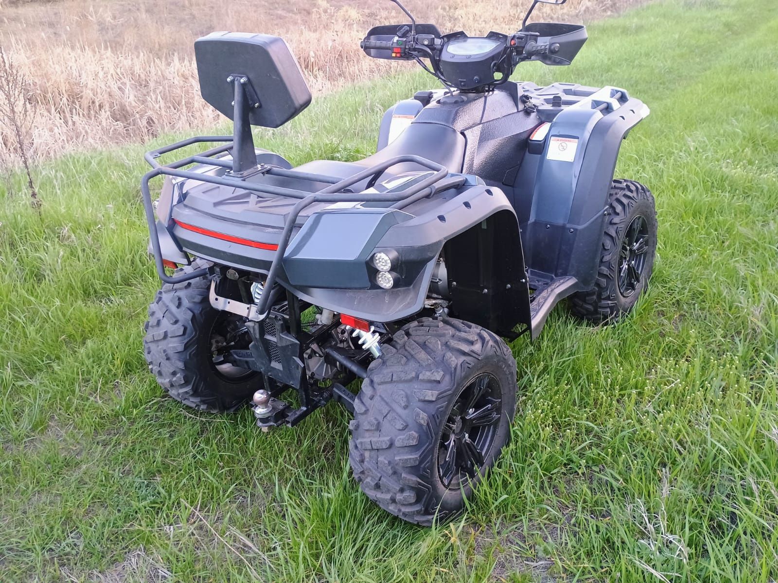 Квадроцикл Linhai 550
