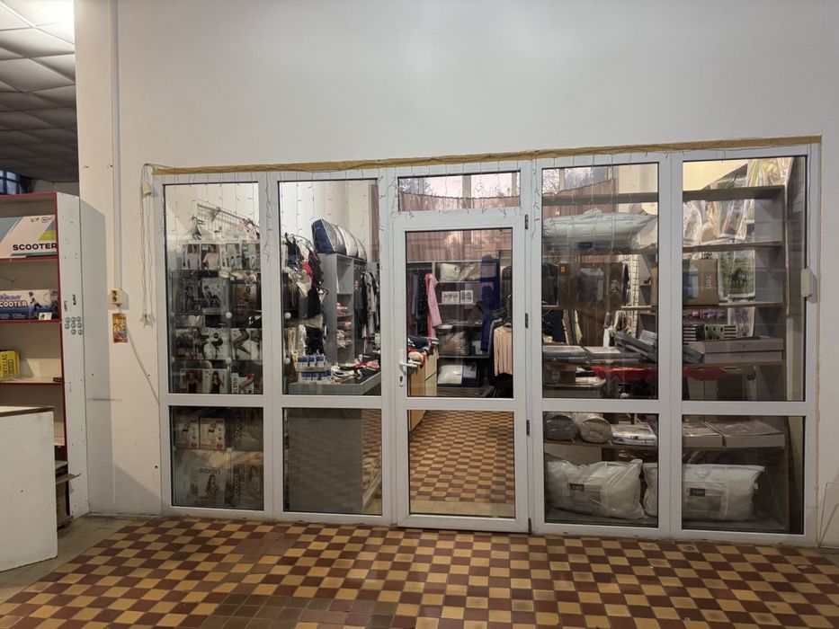 Продається один віконно-дверний набір