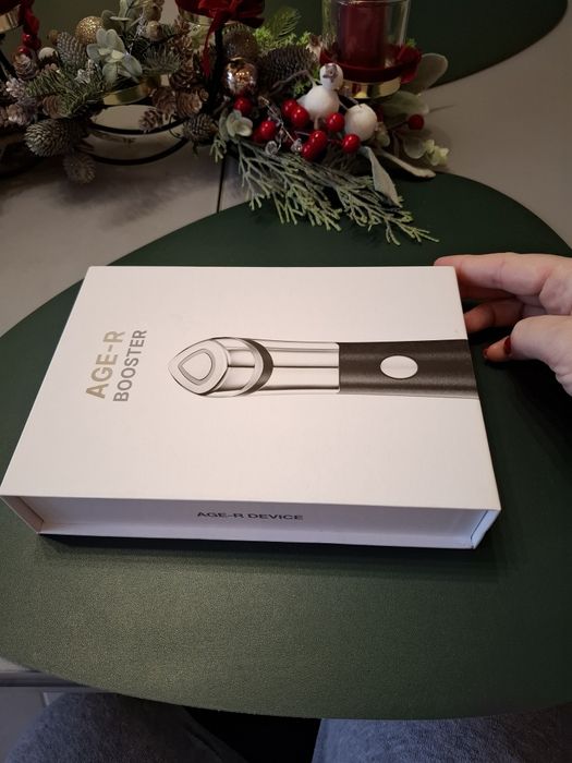 Пристрій Medicube AGE-R Booster-H