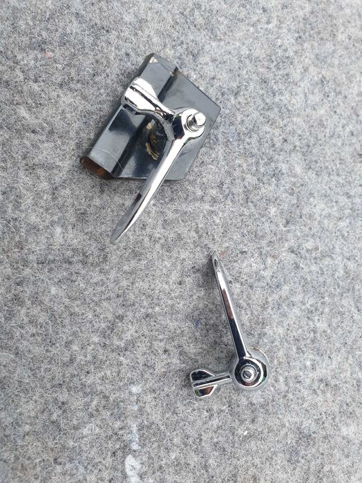 Klamka fletnerki   125p   FSM Polski Fiat 126p I seria  okno trójkątne