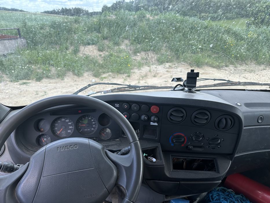 Sprzedam Iveco Daily 65C15 2.8  7,5 t 100tys przebiegu. Hakowiec