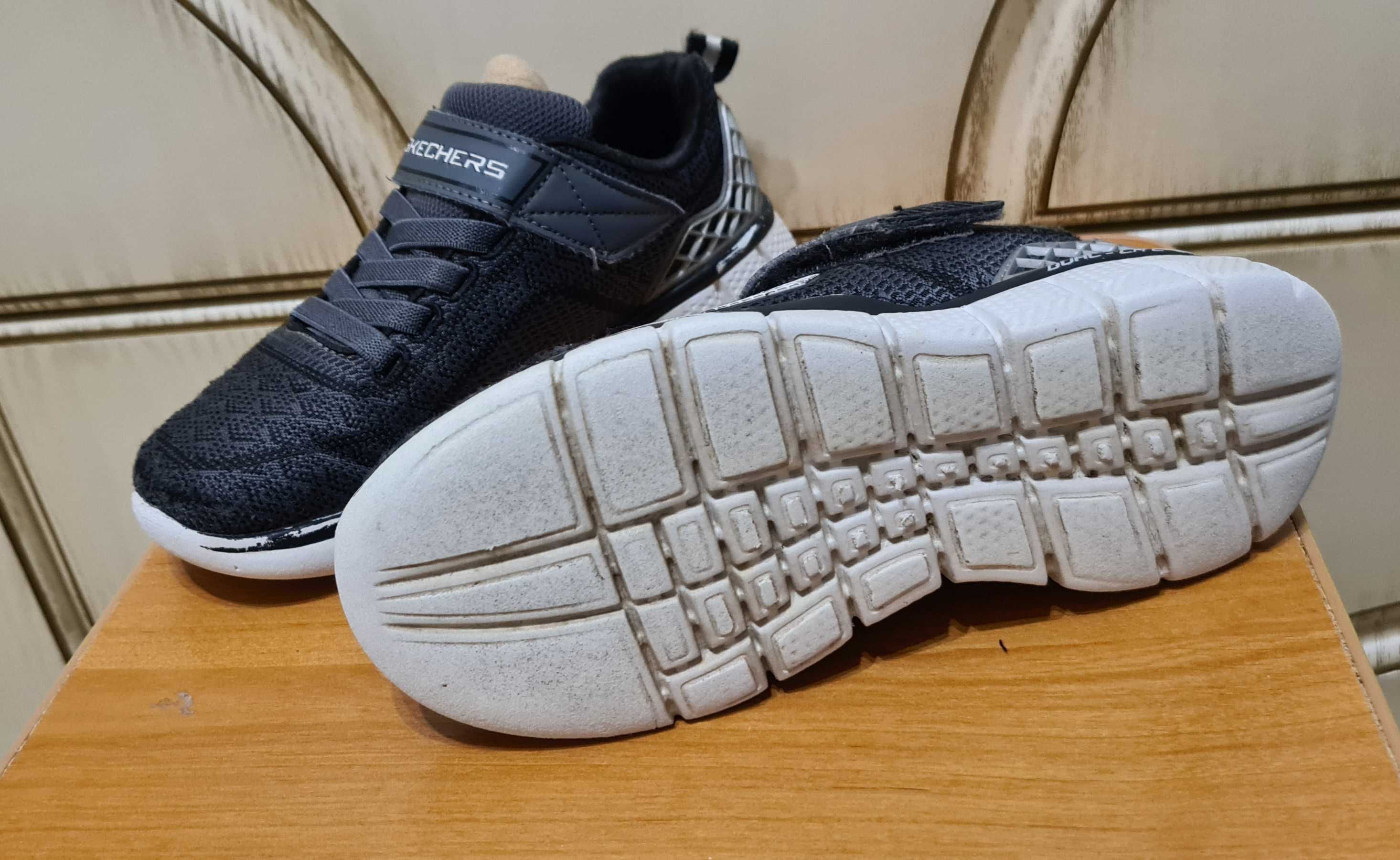 Кросівки Skechers, ЕUR 30 б/у