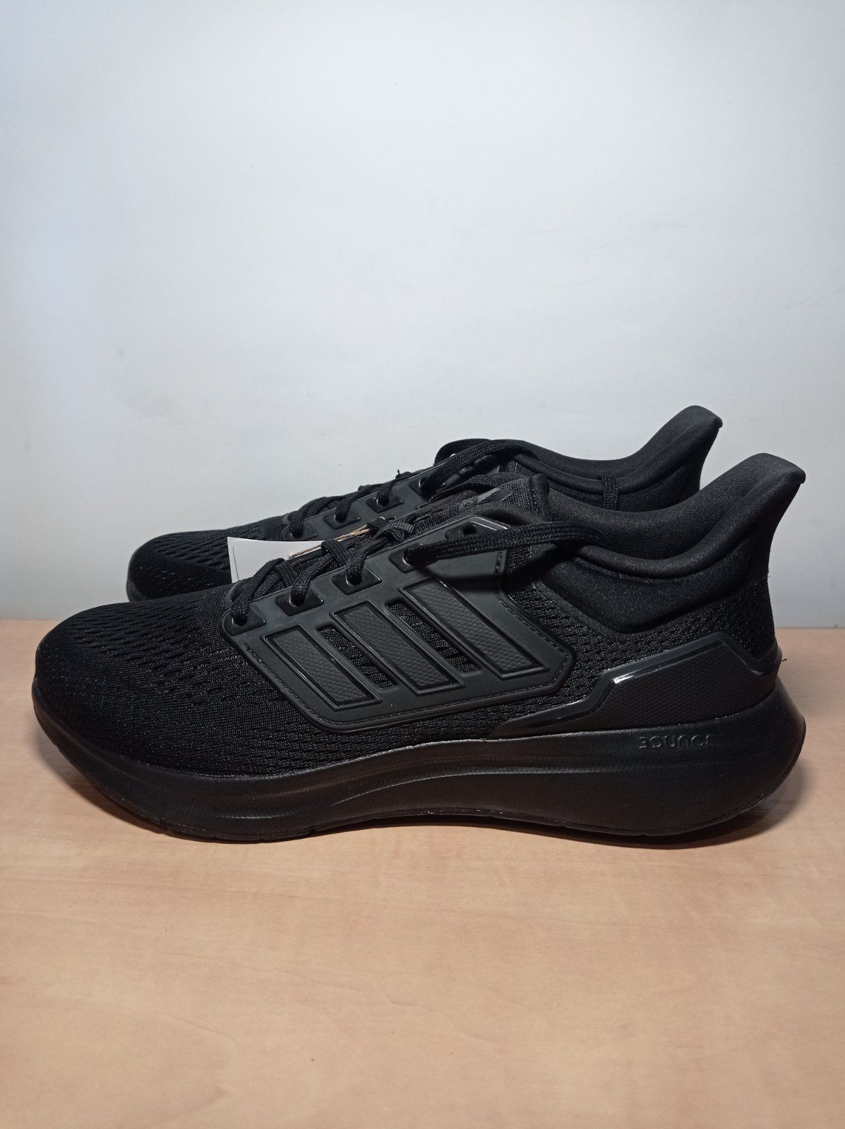 Кросівки Adidas 42,5р