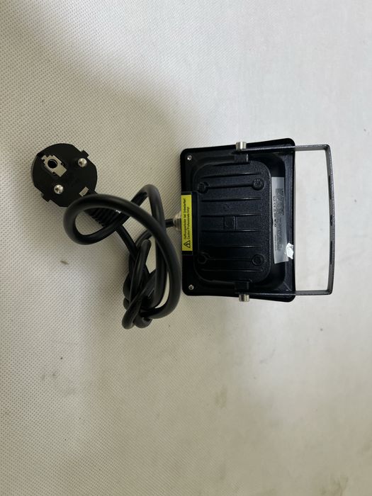 Naświetlacz led 220v 20wb