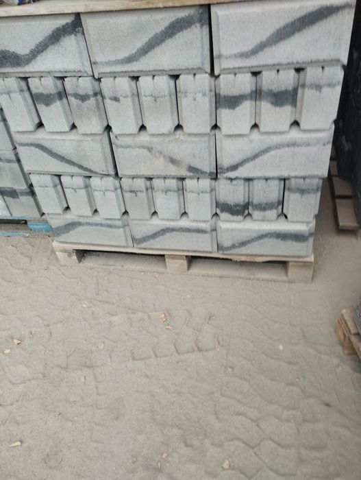 Блоки на паркан, бруківка