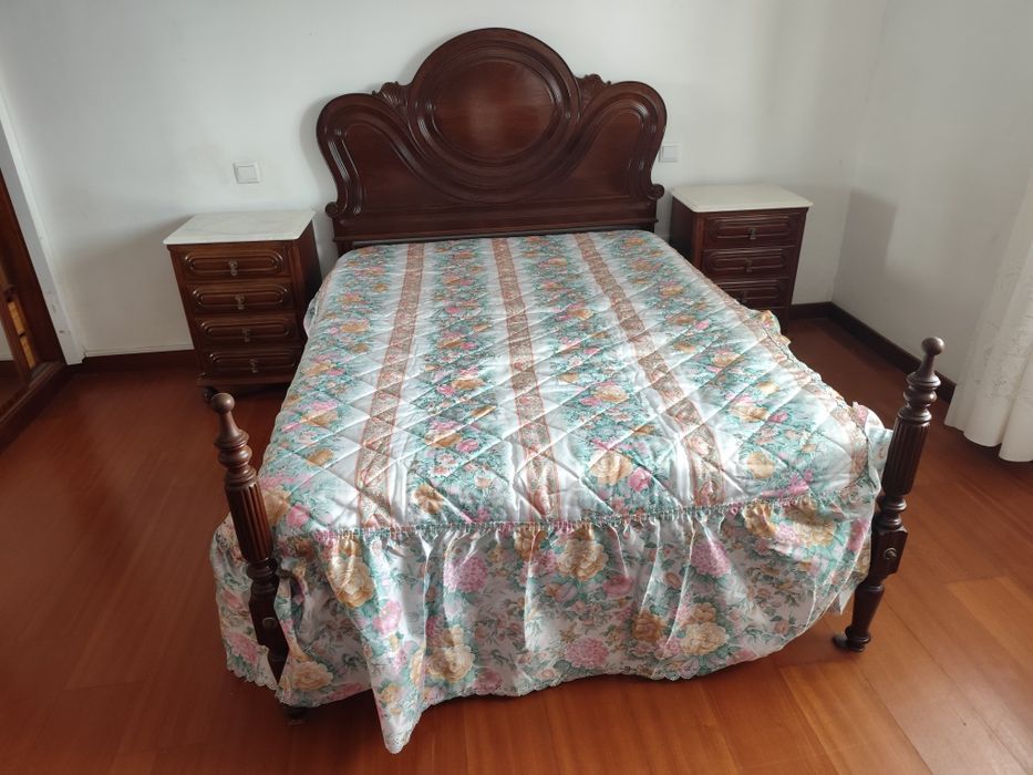 Mobília de Quarto Bem estimada