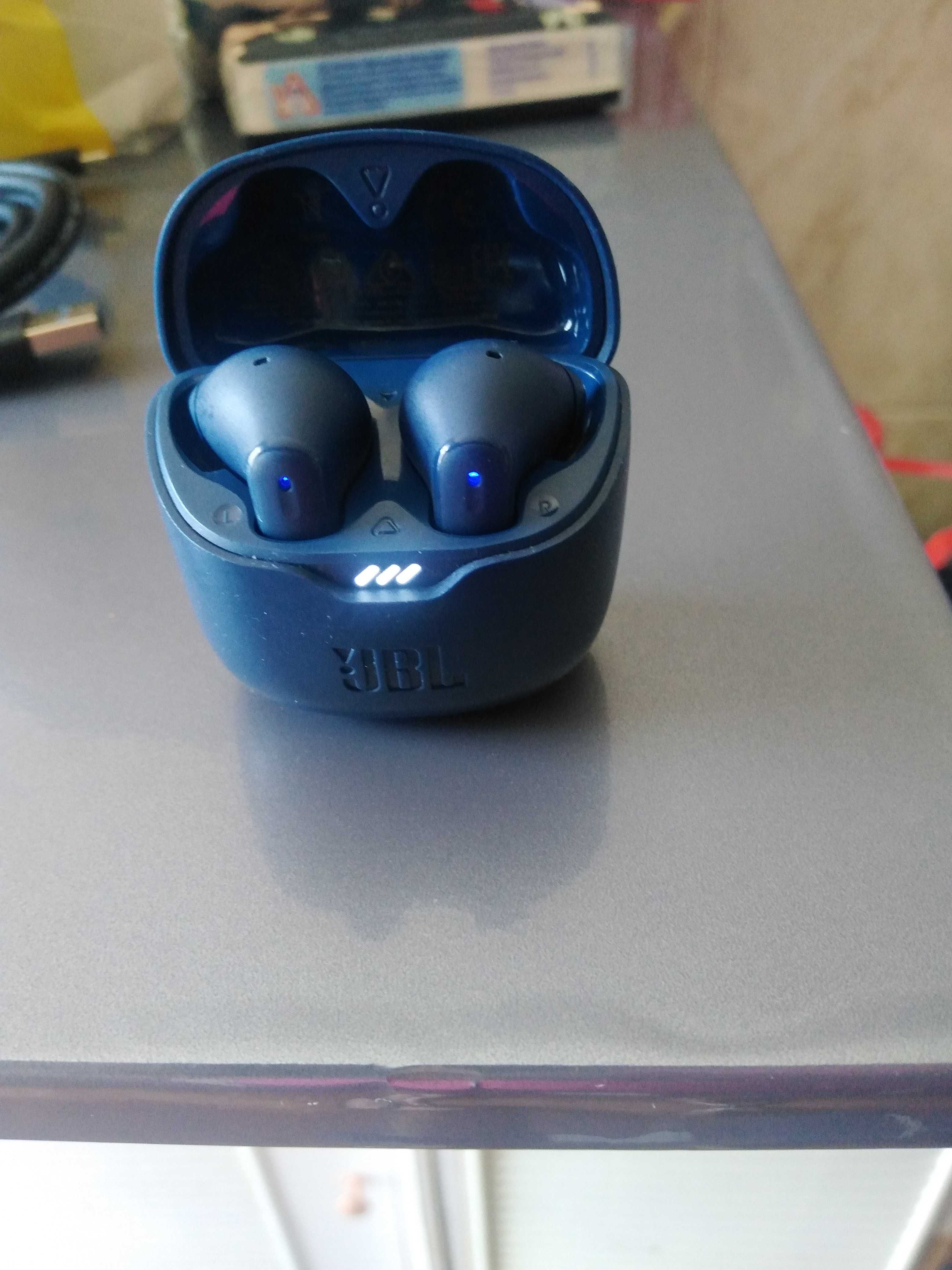 Monitor e varios
