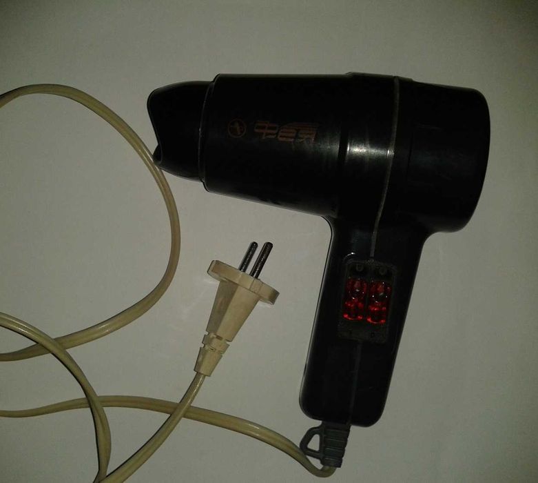 Фен компактный дорожный, плойка электрическая щипцы для завивки