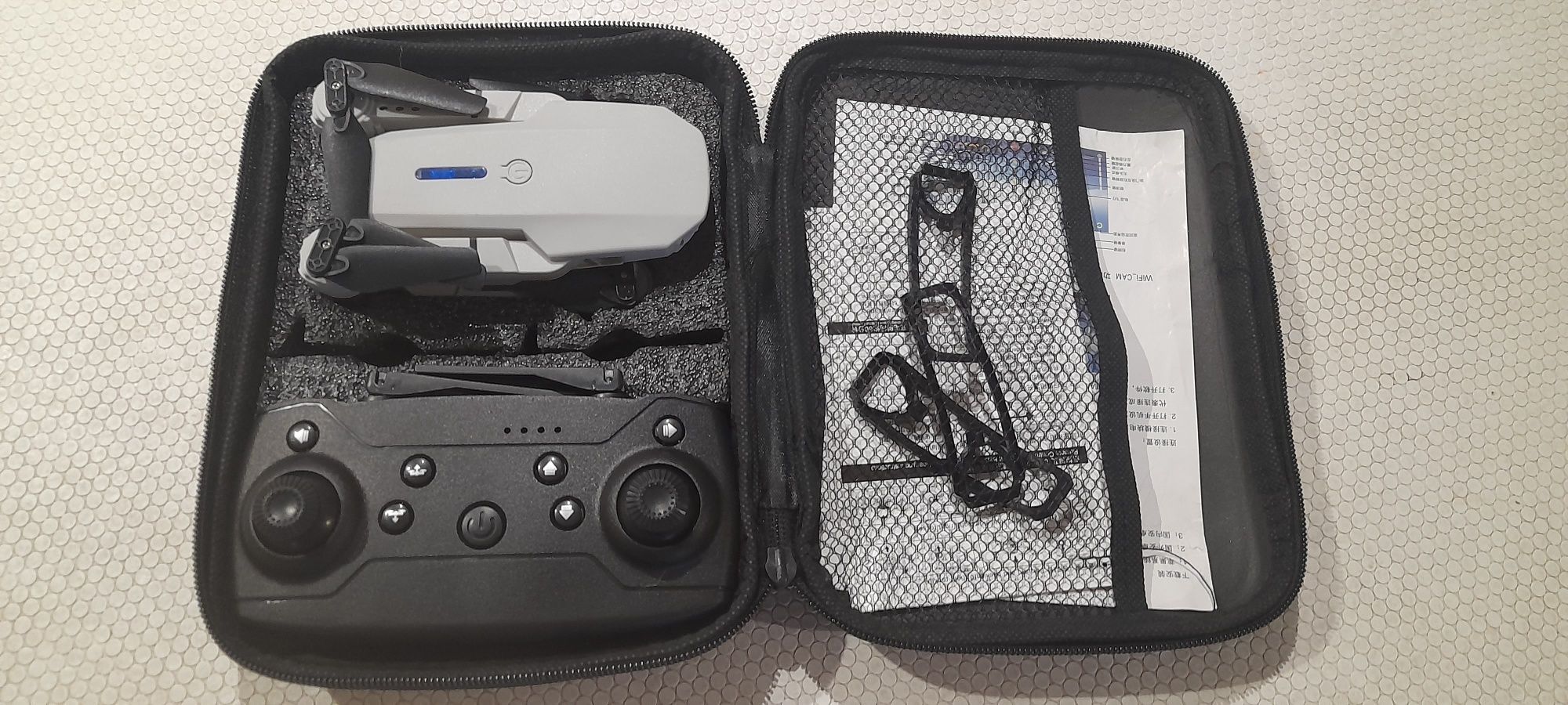 Brinquedos walkie-talkies + Drone