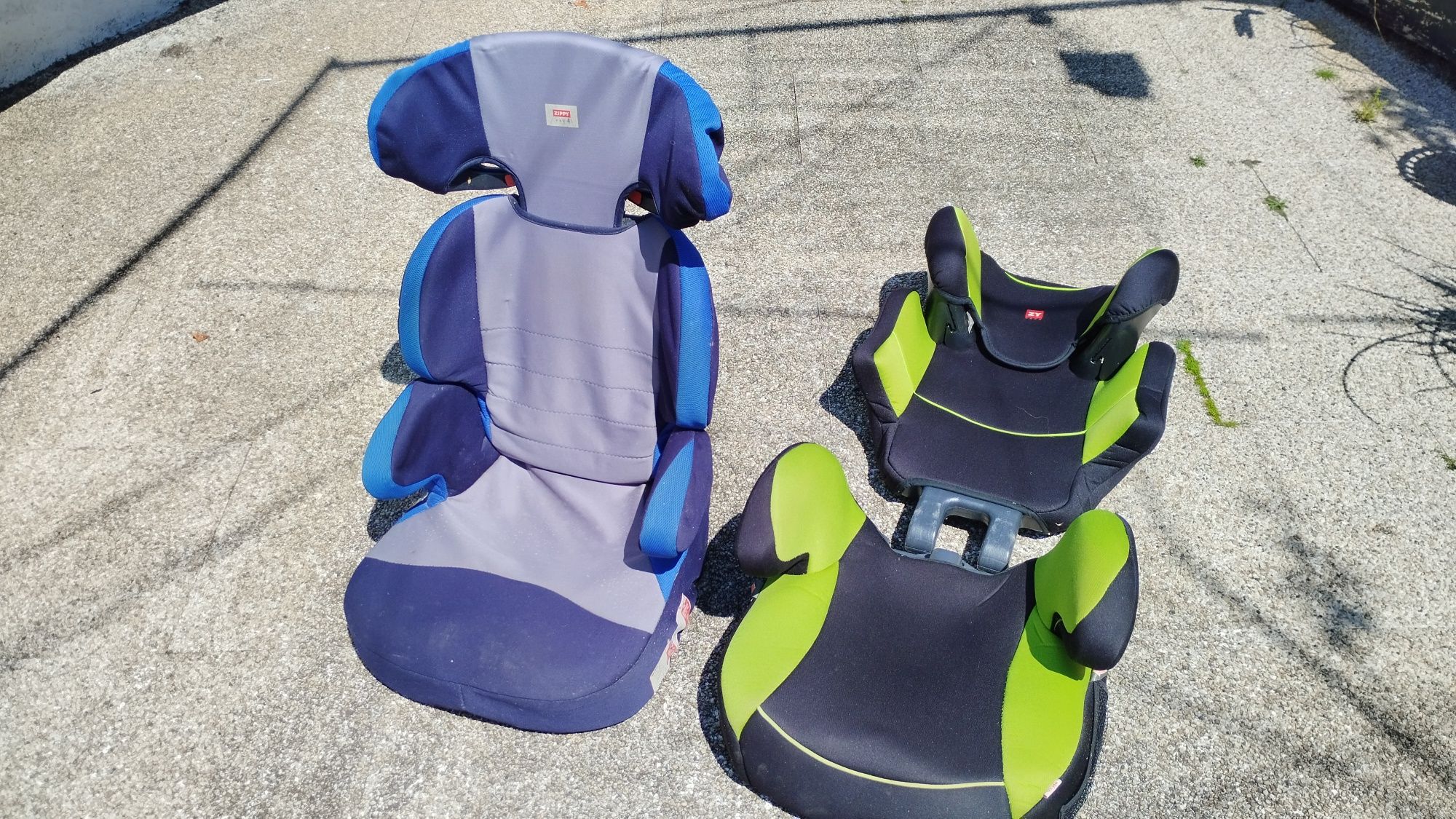 Cadeiras para carro de bebes de 3 aos 4anos em bom estado