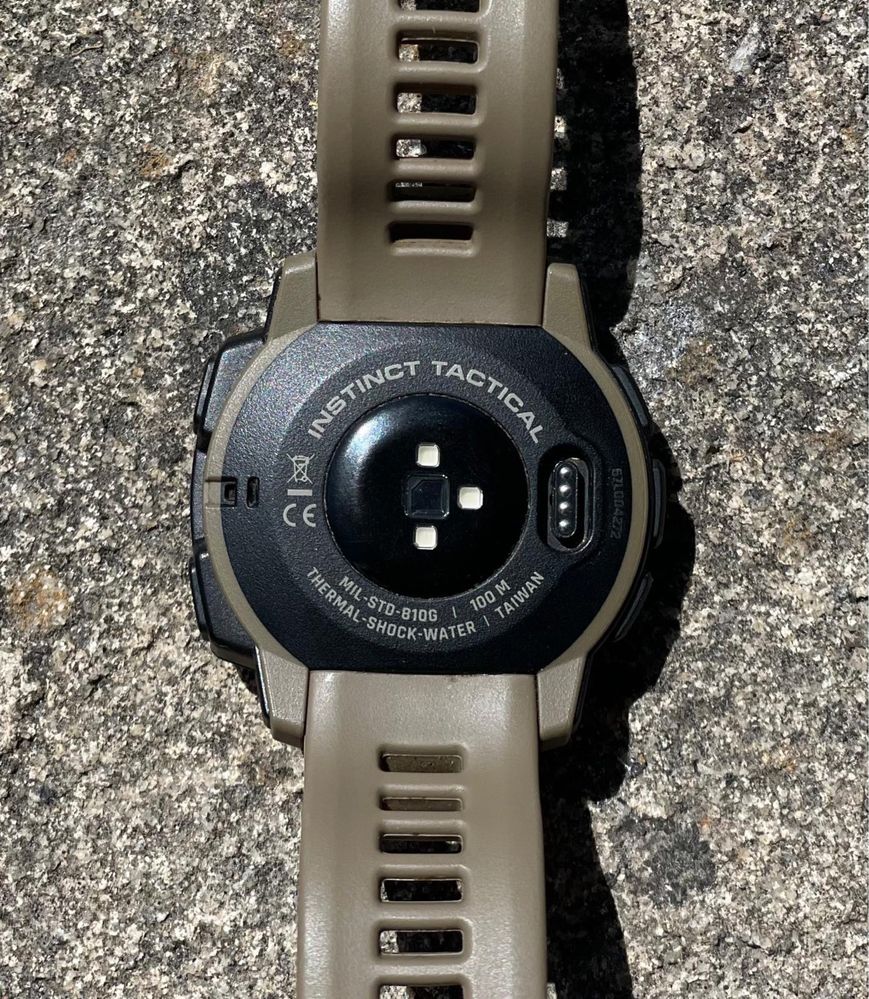Garmin Instinct Version Tactical Coyote Brown