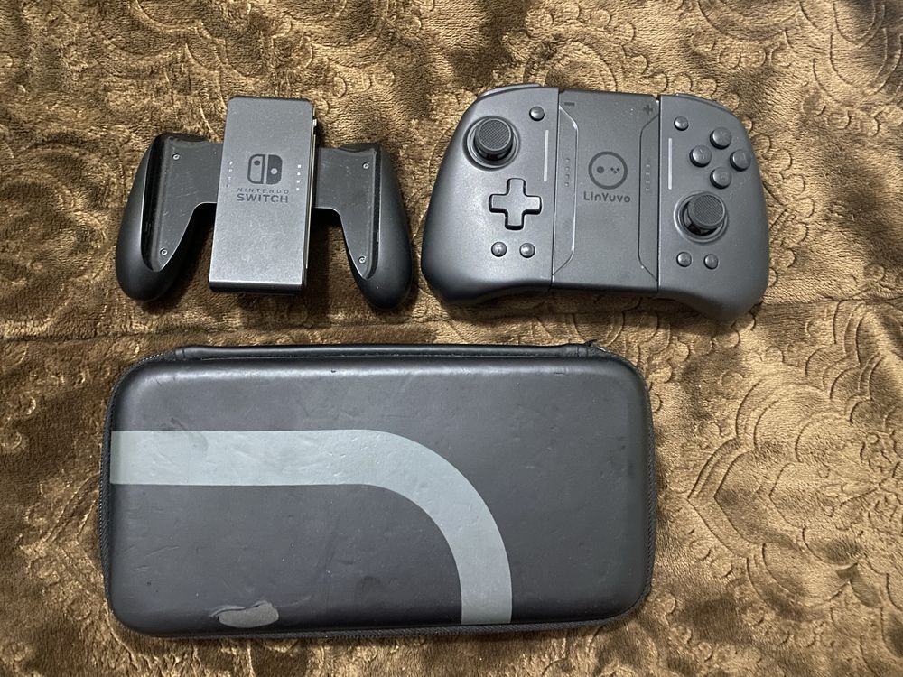 Nintendo Switch + 2 Comandos + Zelda & Mario Odyssey