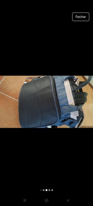 Mochila com berço portátil