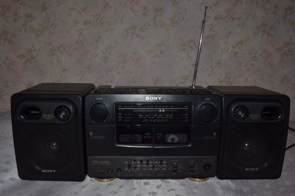 Рабочий МАГНИТОФОН SONY CFS-W430L двухкассетный с радиоприёмником