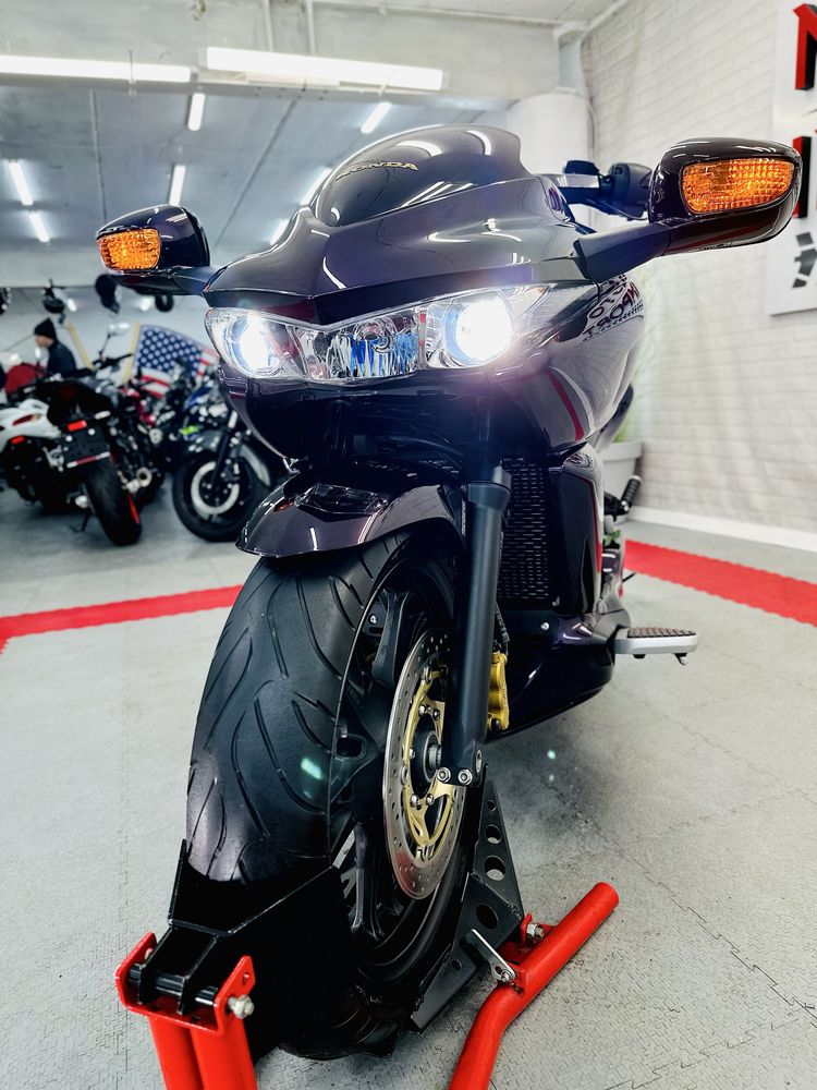 мотоцикл Honda DN-01 ABS АВТОМАТ з Японії+ є доставка
