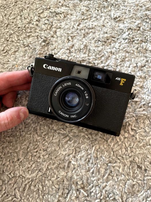 Canon A35F повністю робоча плівкова камера в чудовому стані