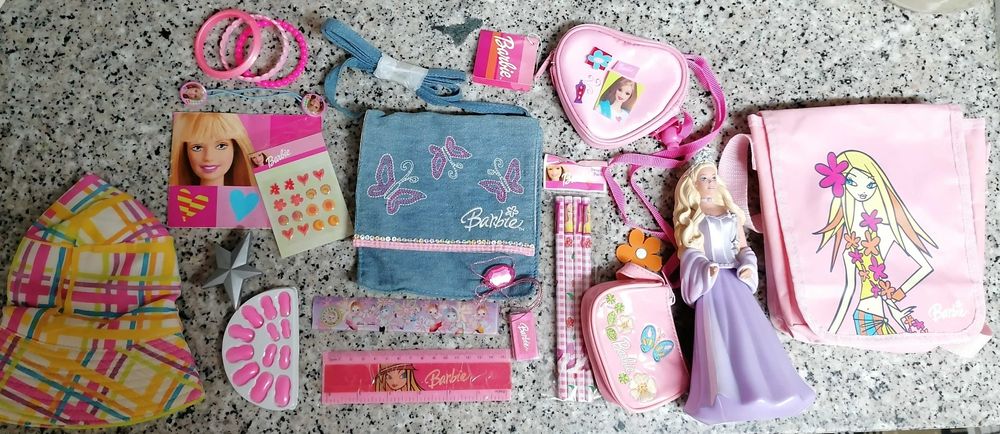 Conjunto de Artigos Barbie