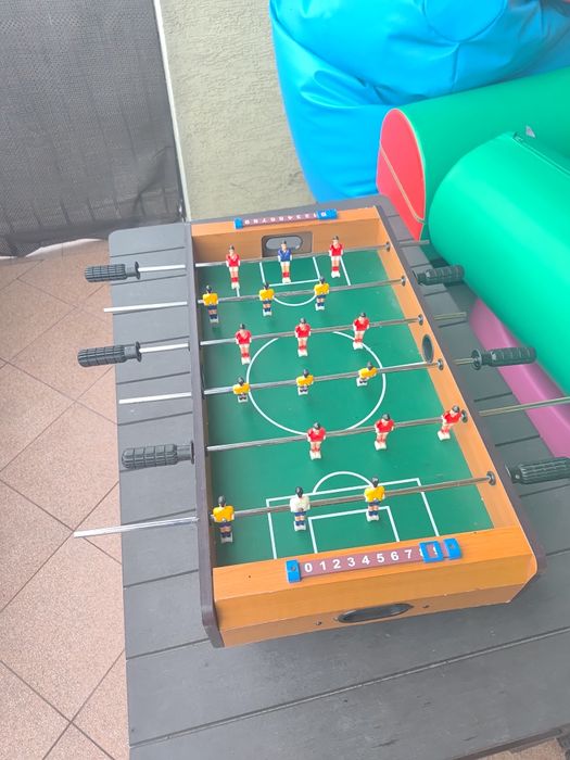 Piłkarzyki dziecięce.