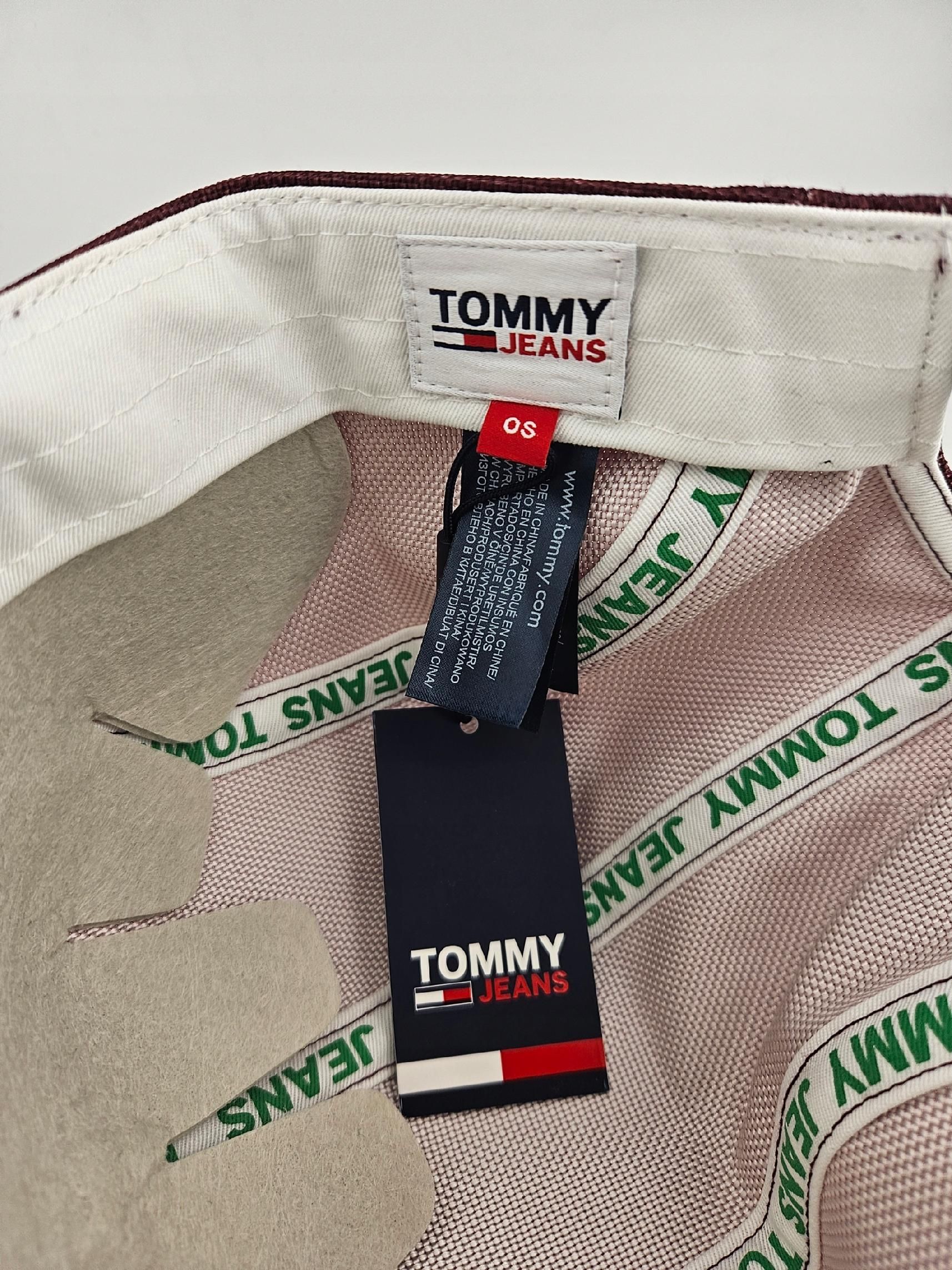 TOMMY HILFIGER Czapka z daszkiem