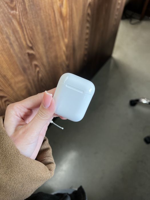 Кейс Airpods оригінальний/вживаний