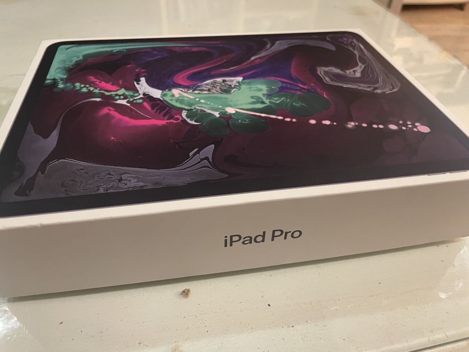 iPad Pro 11″ • Wi-Fi + Cellular