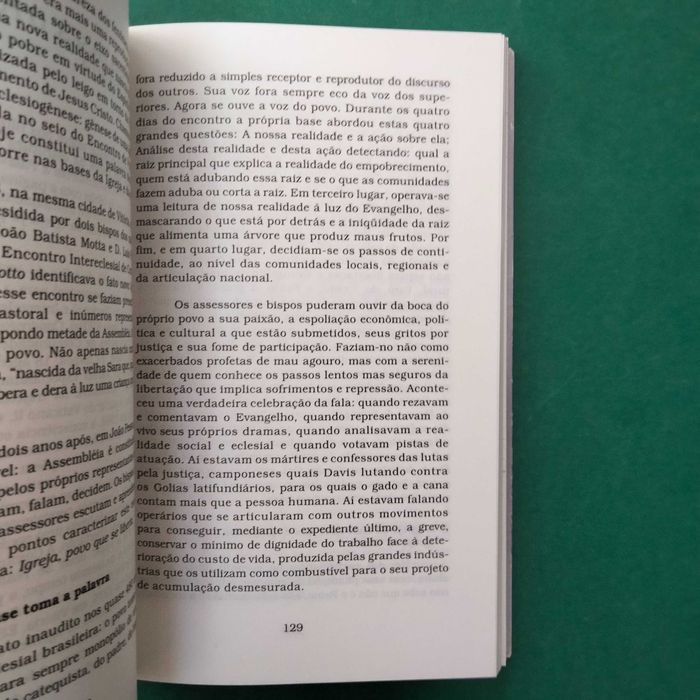 O Caminhar da Igreja Com os Oprimidos - Leonardo Boff