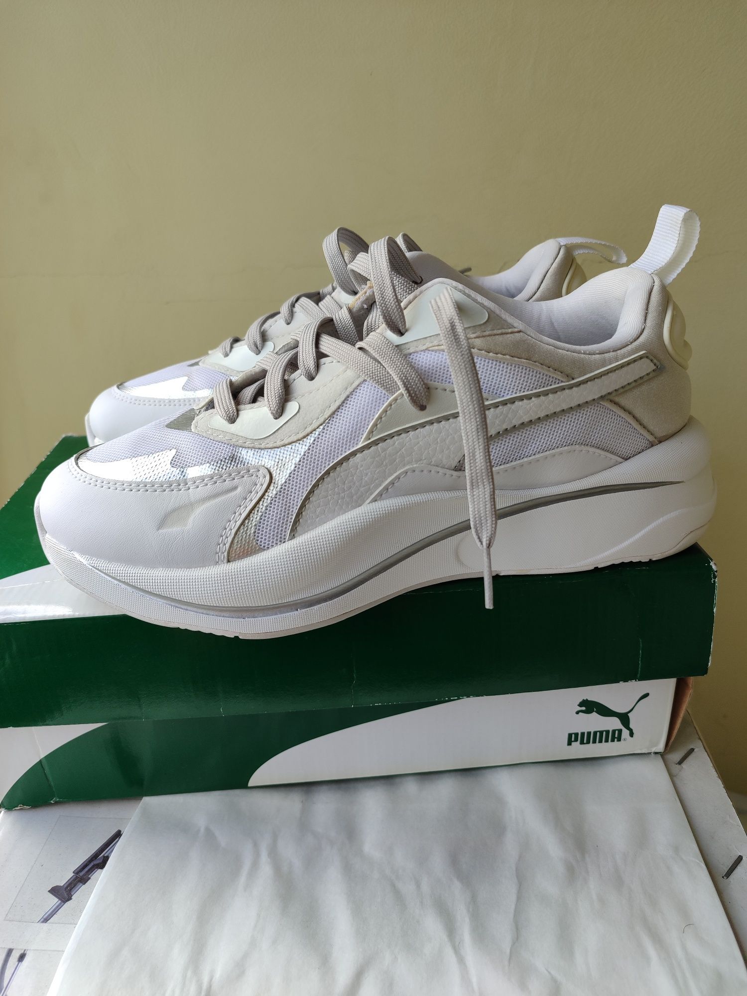 Продам кроссовки Puma