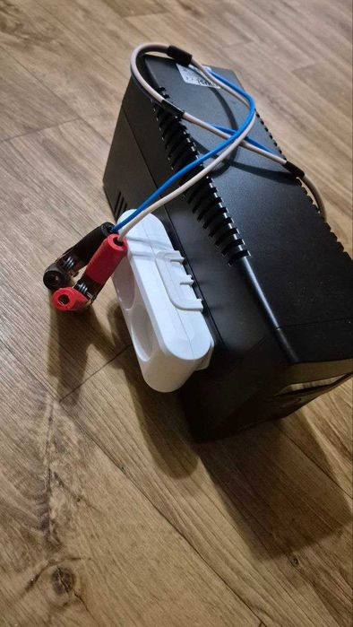 UPS безперебійник