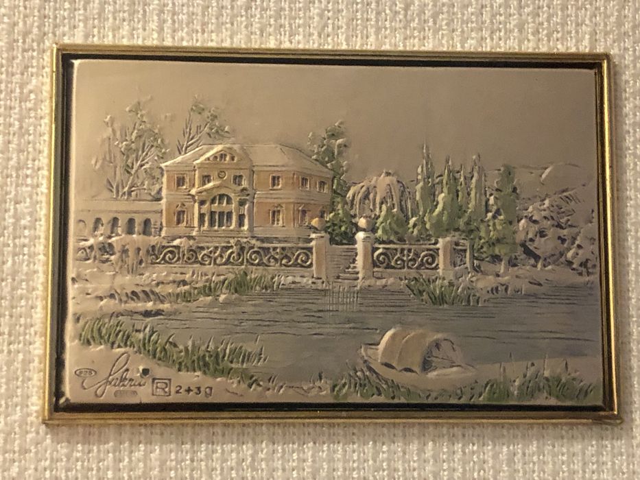 Quadros em prata com moldura en madeira