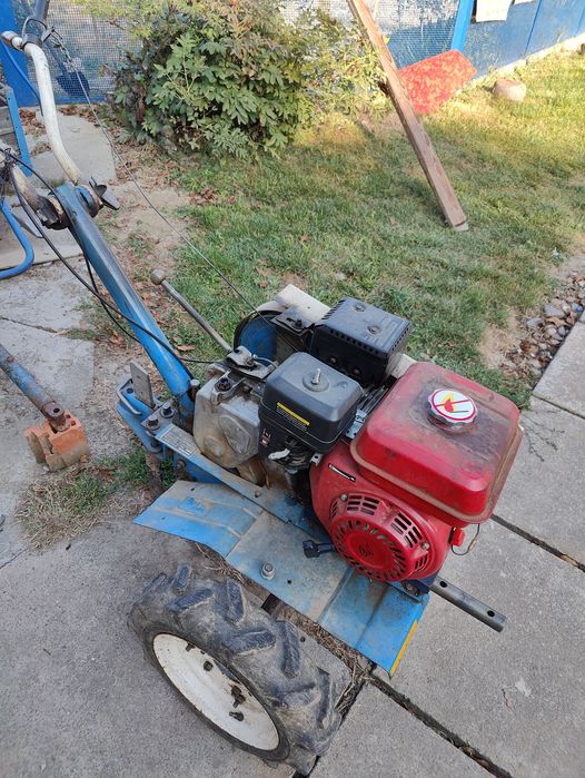 Мотоблок з причепом