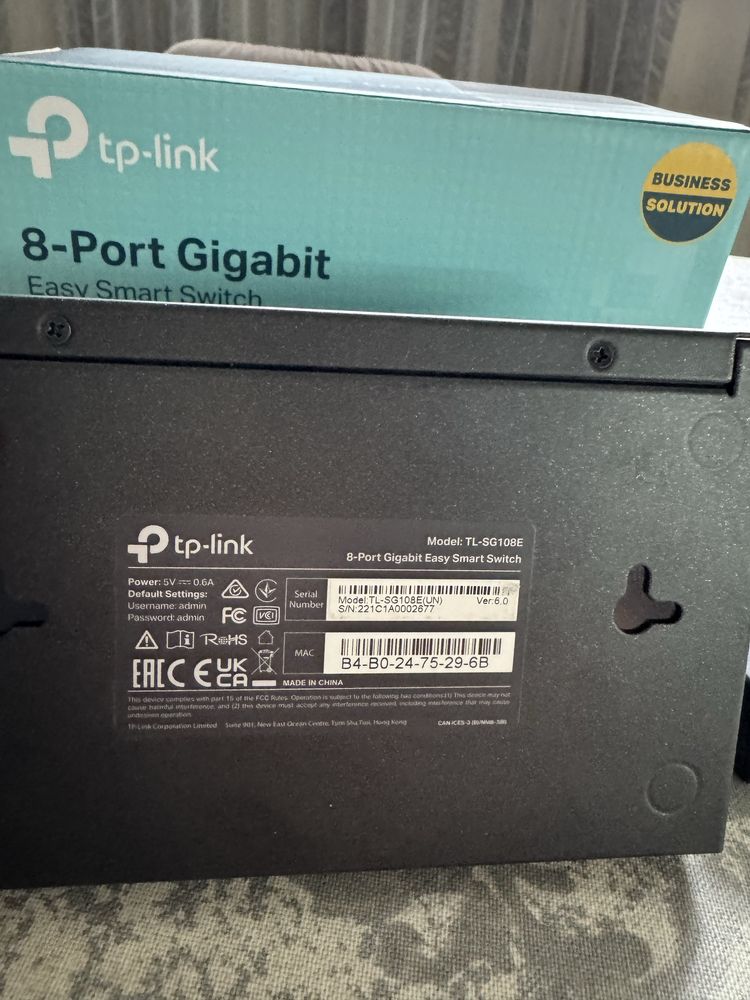 Комутатор   TP-Link TL-SG108E