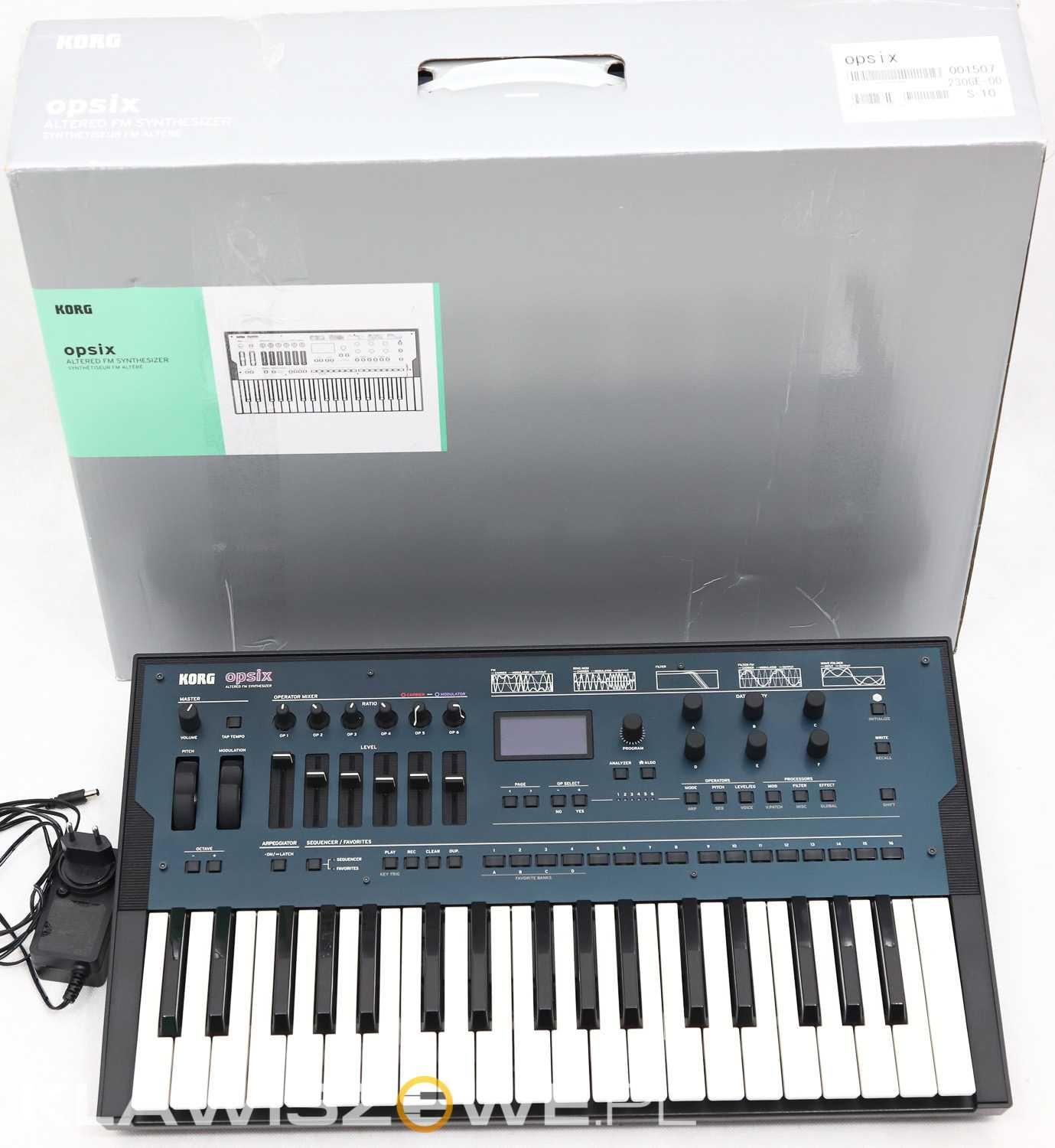KORG OPSIX - Kompaktowy syntezator FM - ZOSTAW STARY !  | Używany