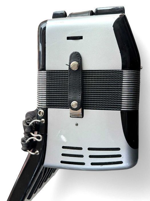 Akordeon Hohner Ventura IV 120 Bas | 4 Chóry + Etui | OKAZJA!