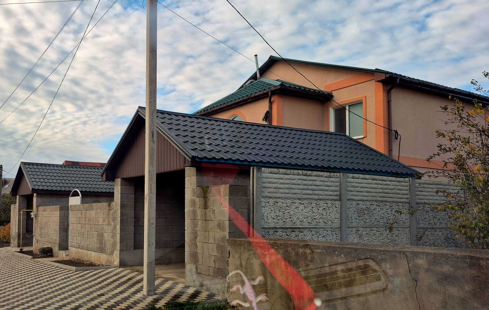 Ремонт дахів. Кровельщики. Строительство крыш под ключ