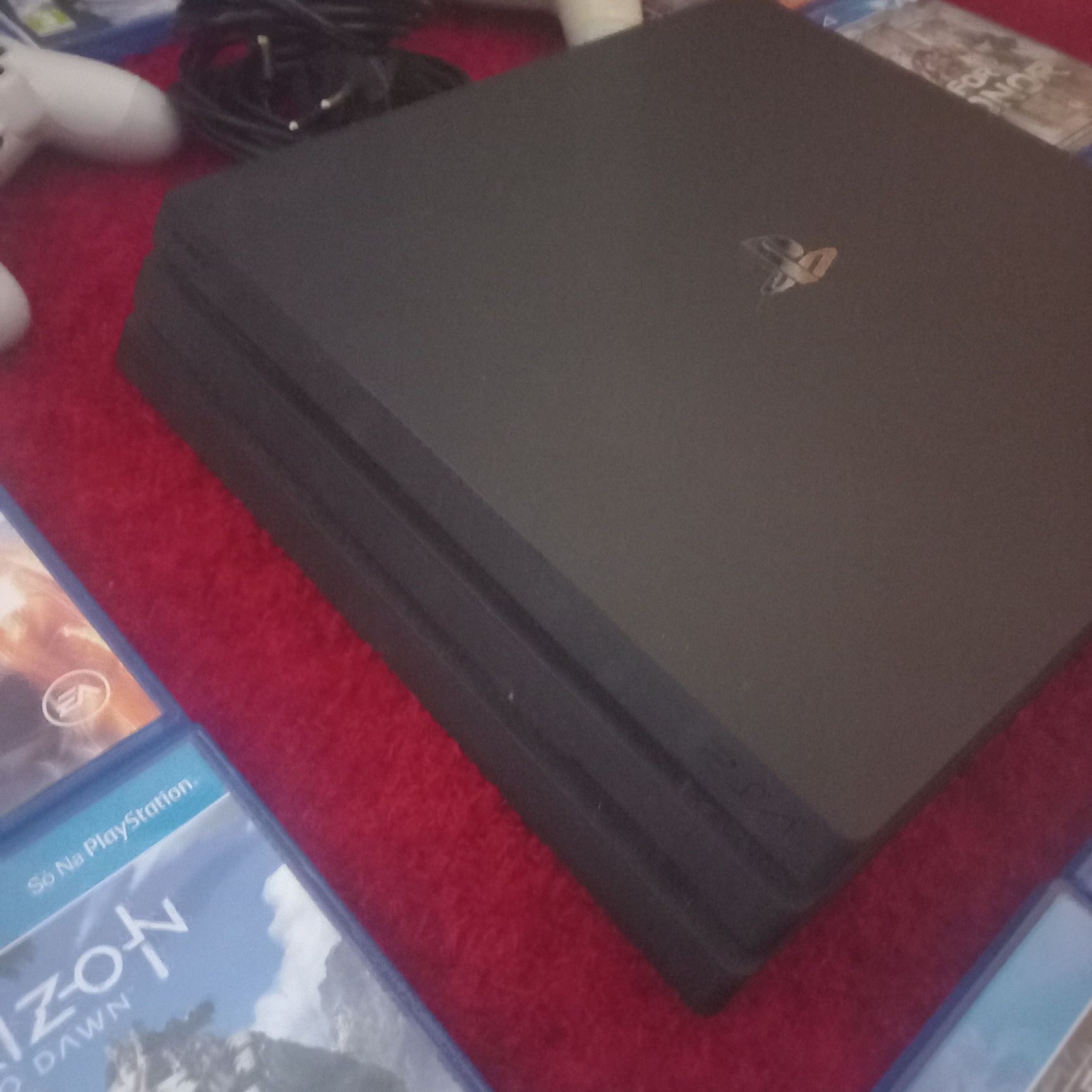 Ps4 Pro 1tb + 2 comandos ps4 + 16 jogos ps4