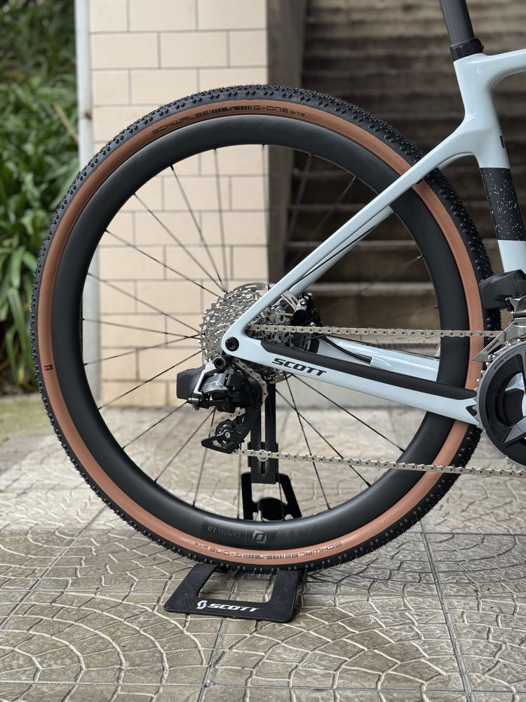 Scott Addict Gravel 20 / Nova