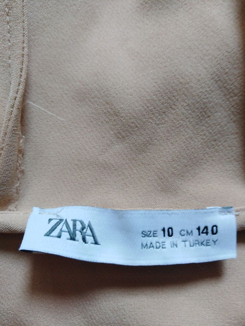 Кофтинка для дівчинки ТМ Zara на 10-11 років.