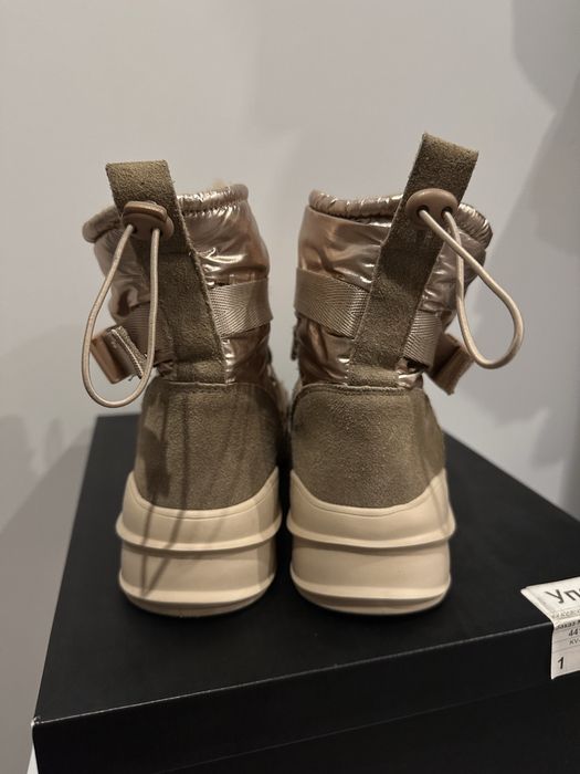 Чобітки на осінньо-зимовий сезон Kendall+Kylie