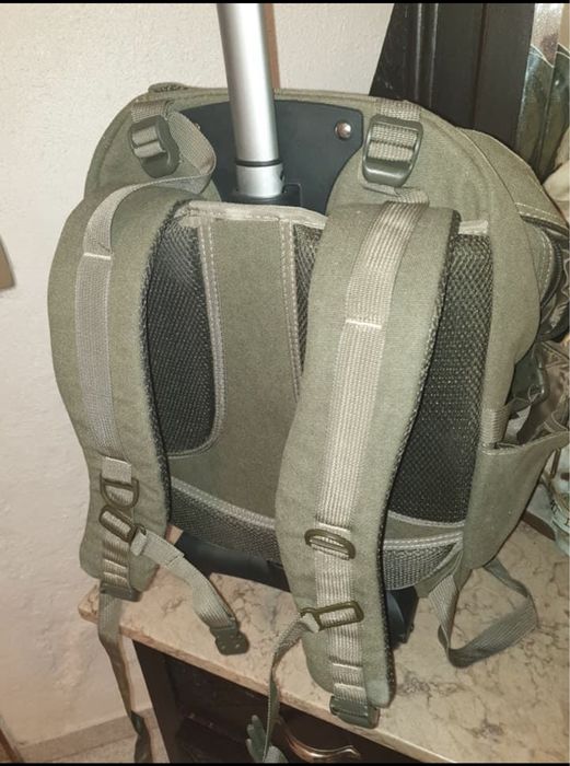 Vendo mochila/mala de viagem