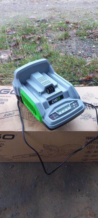 Зарядний пристрій EGO