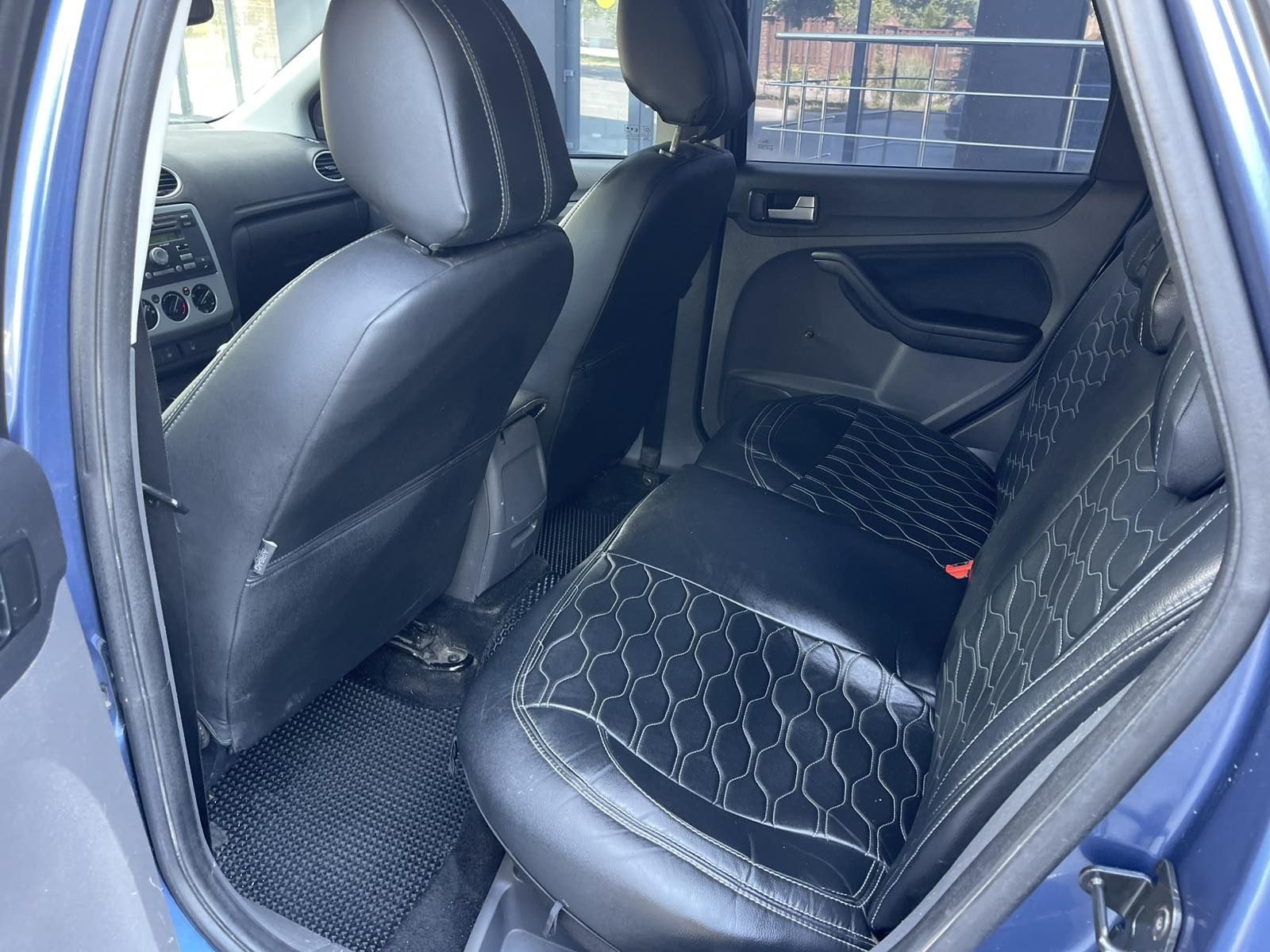 Ford Focus 2005 1.6 бензин