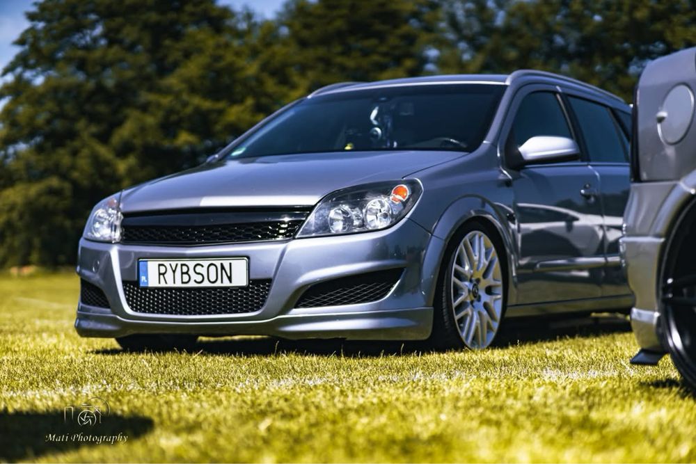 Opel Astra h3 Caravan 1.7 CDTI ISUZU