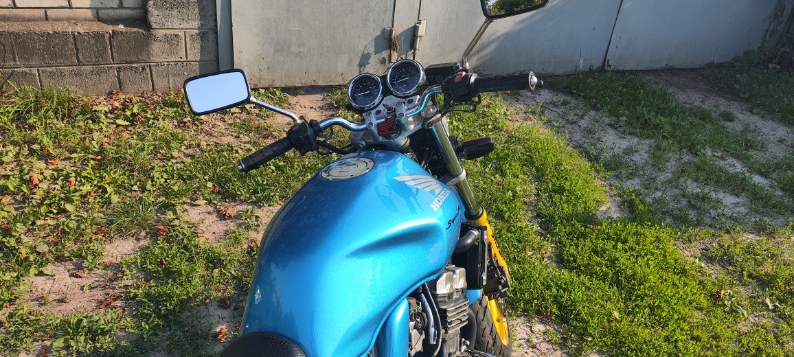 Honda cb400 NC31
