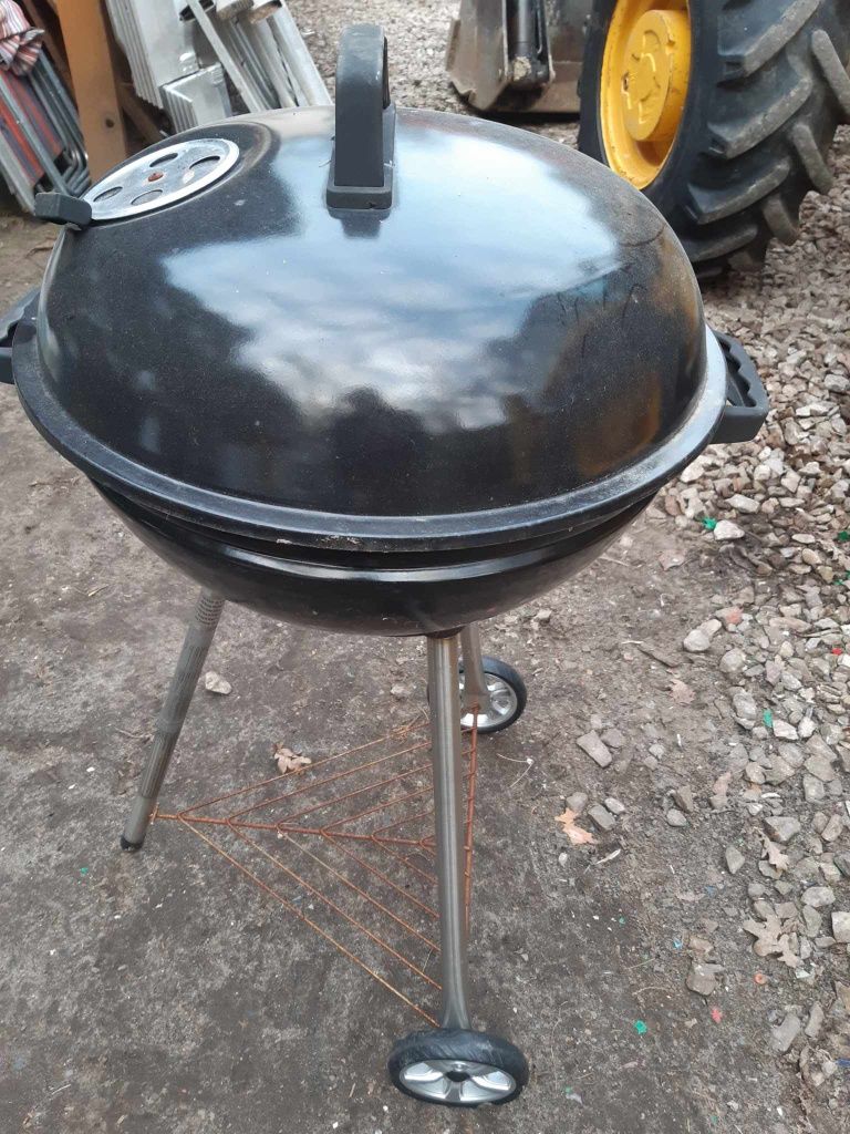 Grill na nóżkach