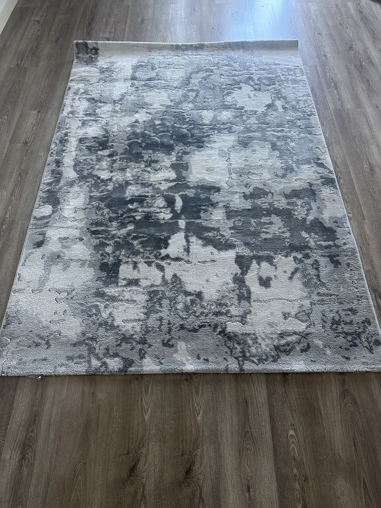Carpete cinza e branca  160x230