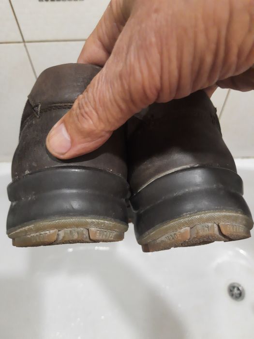 Продам мужские туфли 44рр