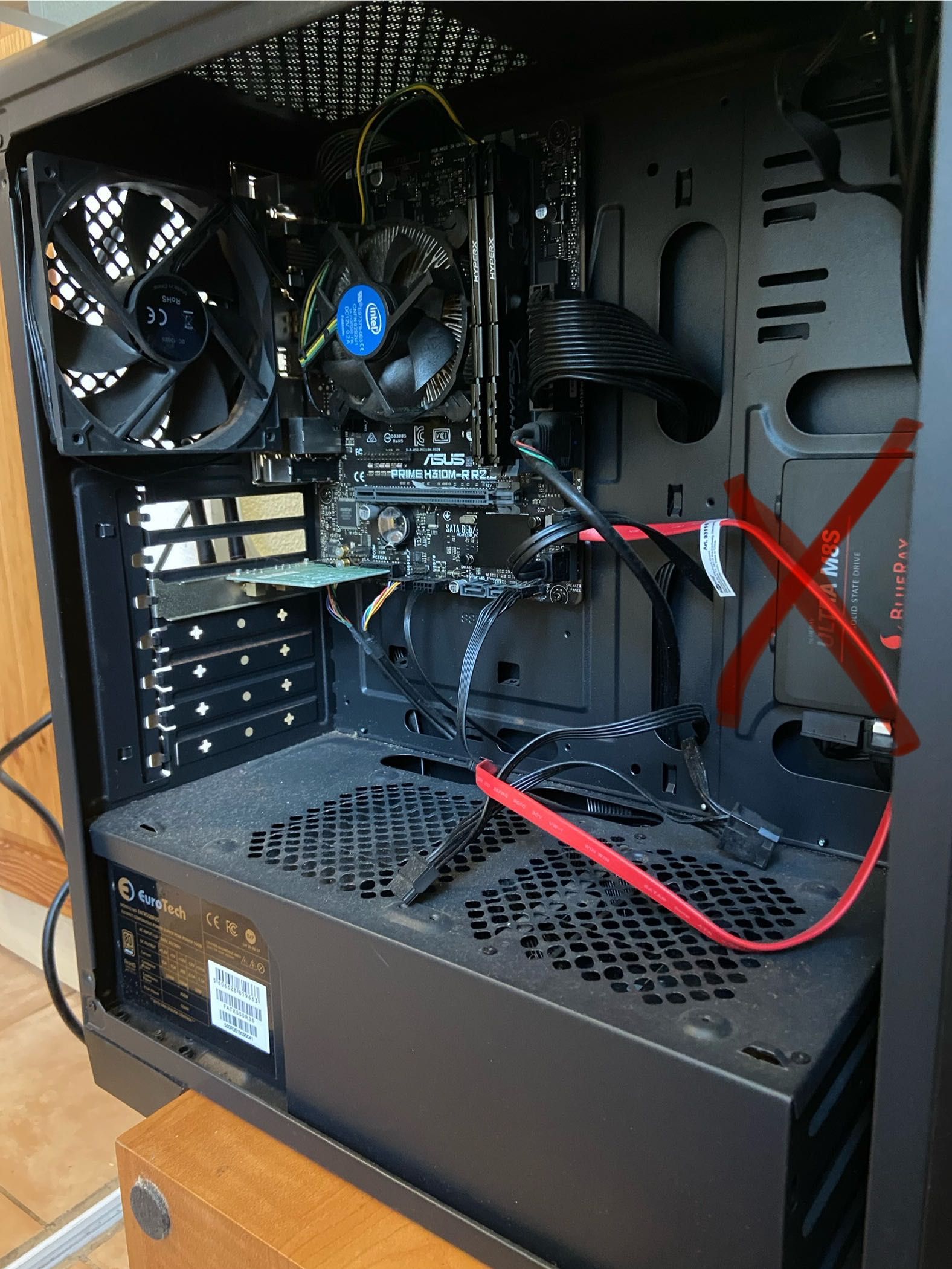 Kit i3 9100f + 16gb hyperX +fonte 80 plus+ torre