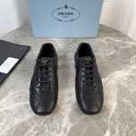 "Sapatos Casual PRADA em Pele de Cordeiro"