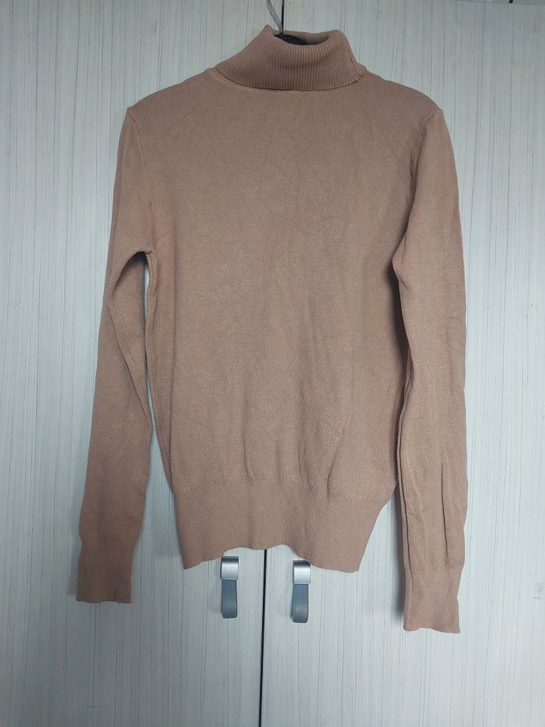 Beżowy golf vintage TU