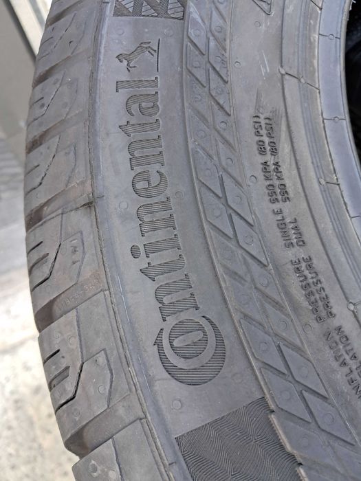 Резина зима 90% Continental 215/65 R16C Van Contact Four Season